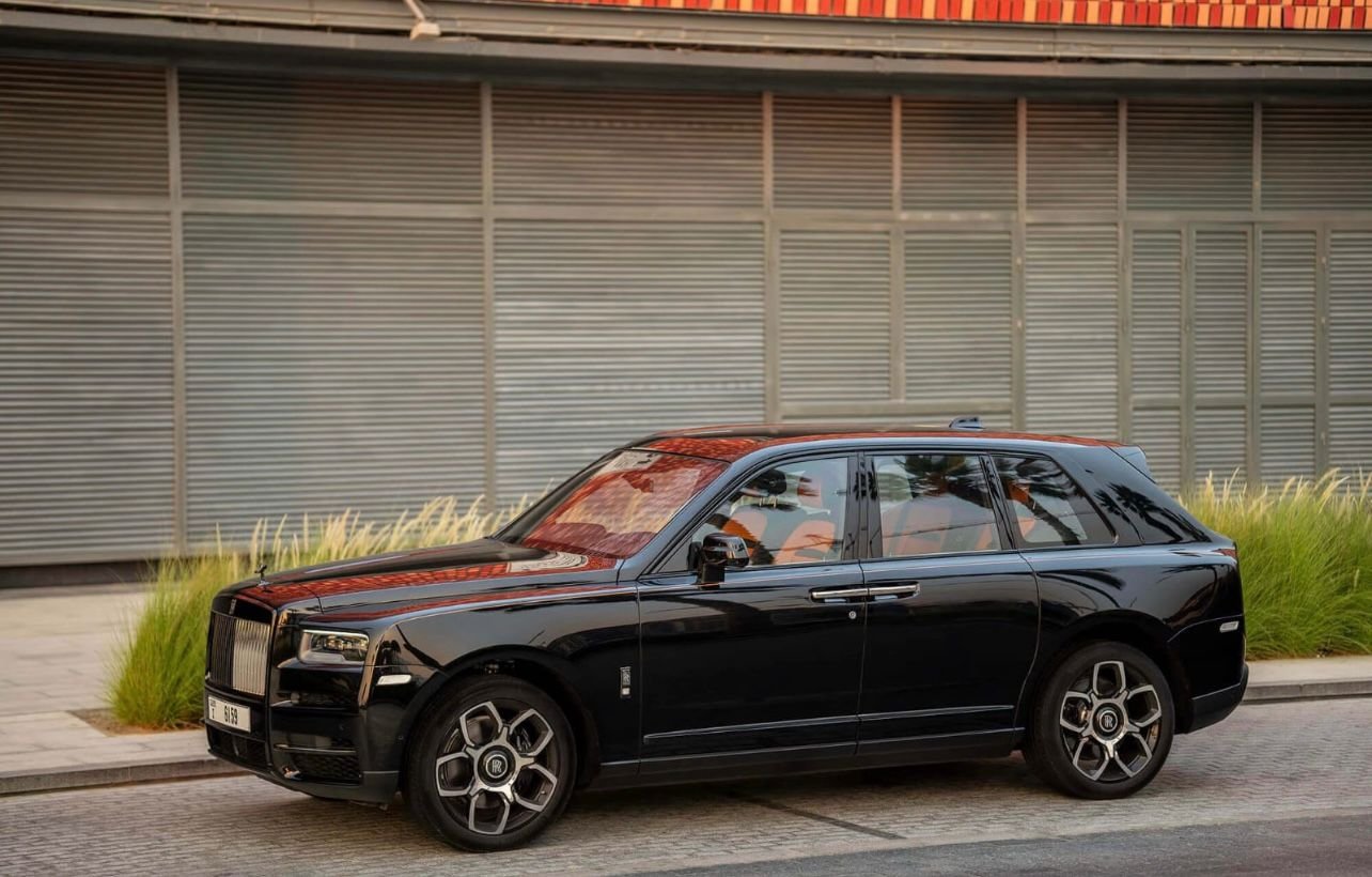 Rolls Royce Cullinan rental dubai 10 Rolls Royce Cullinan rental dubai 10